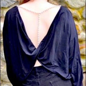 Pearl Girl twisted top